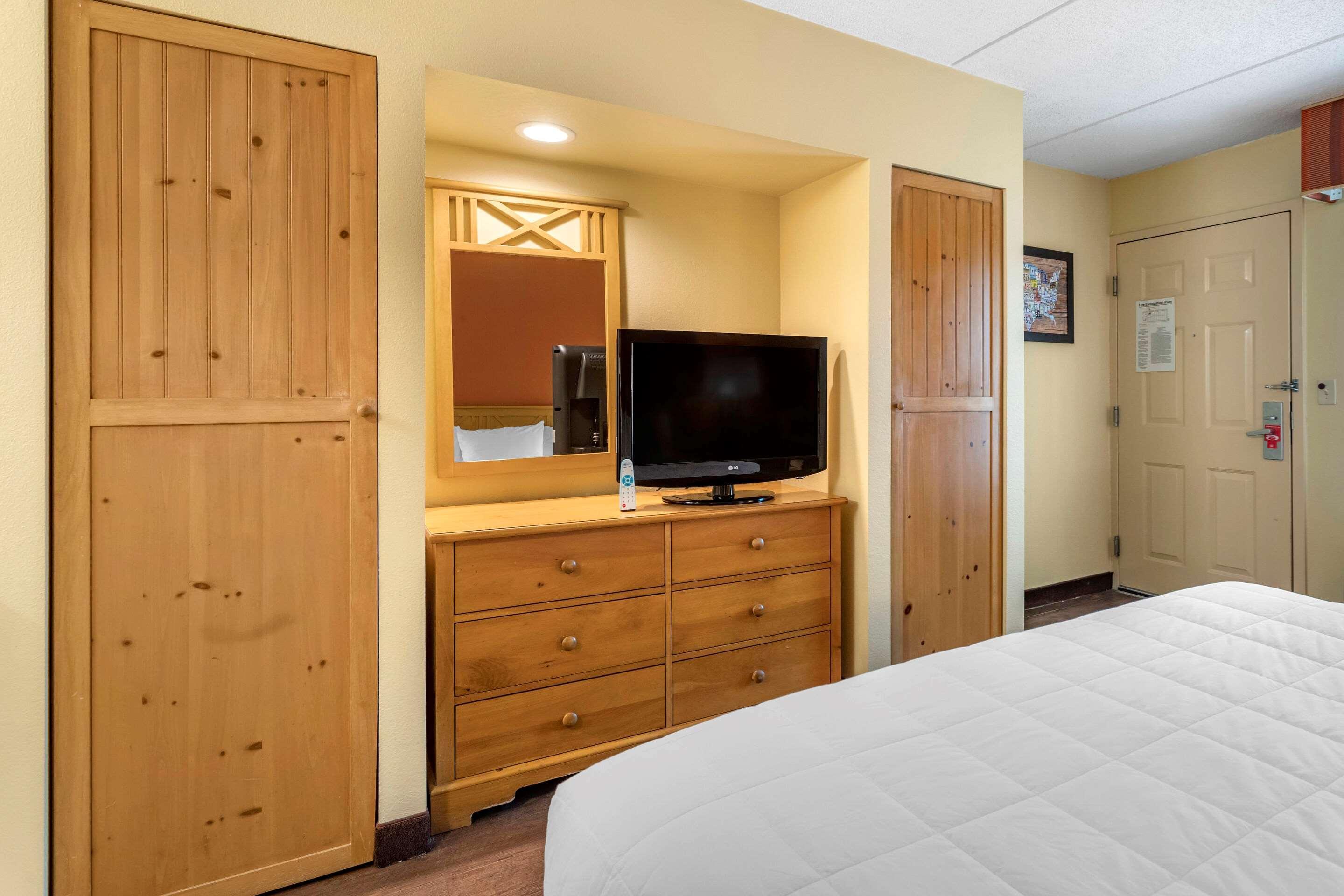 Econo Lodge Pigeon Forge Riverside Zewnętrze zdjęcie