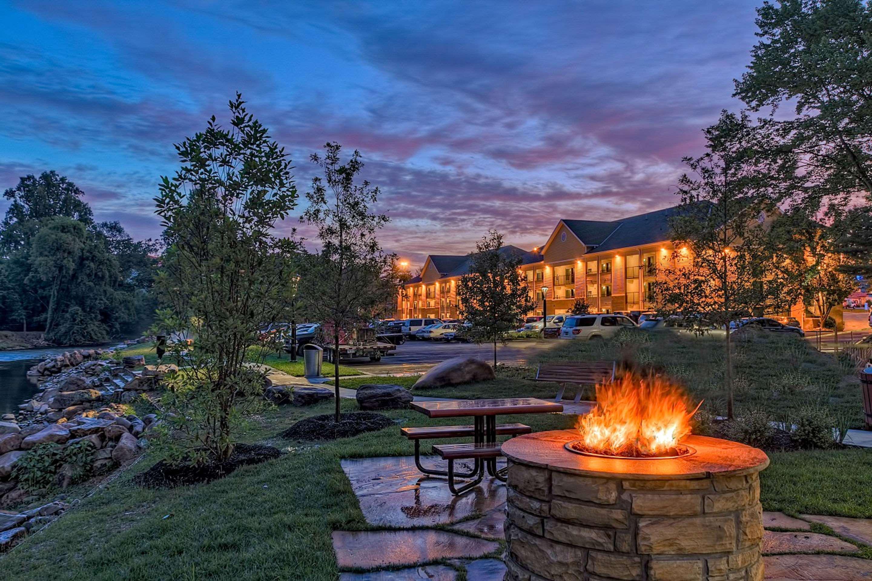 Econo Lodge Pigeon Forge Riverside Zewnętrze zdjęcie