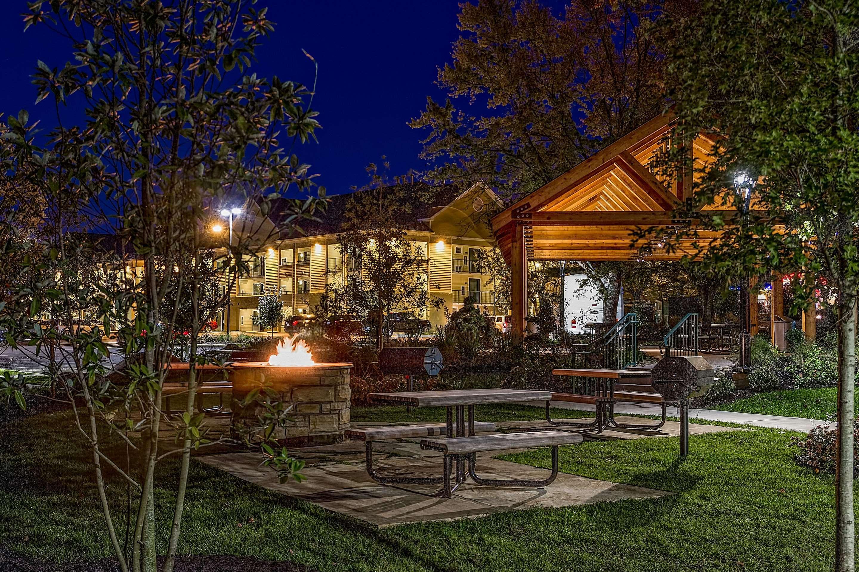 Econo Lodge Pigeon Forge Riverside Zewnętrze zdjęcie